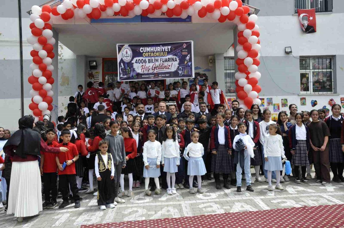 Bulanık\'ta Bilim Fuarı ve Bahar Şenliği