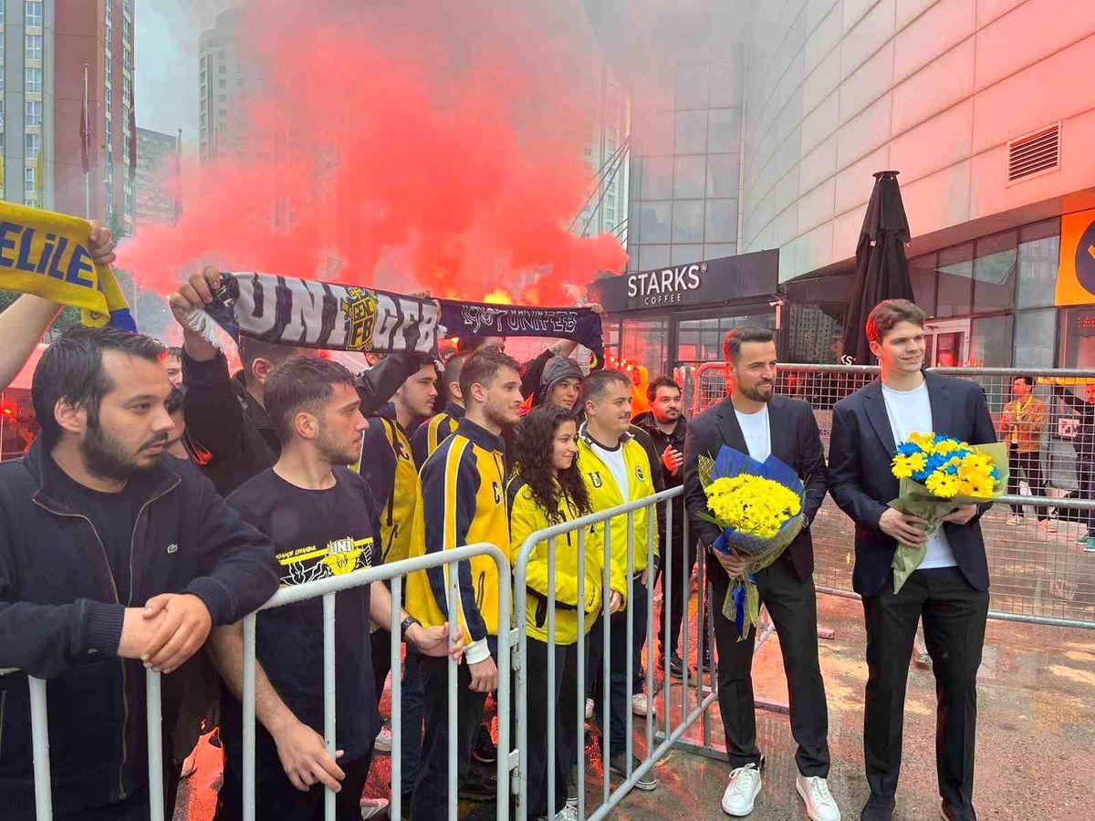 Fenerbahçe Euroleague Final Four\'a Uğurlandı