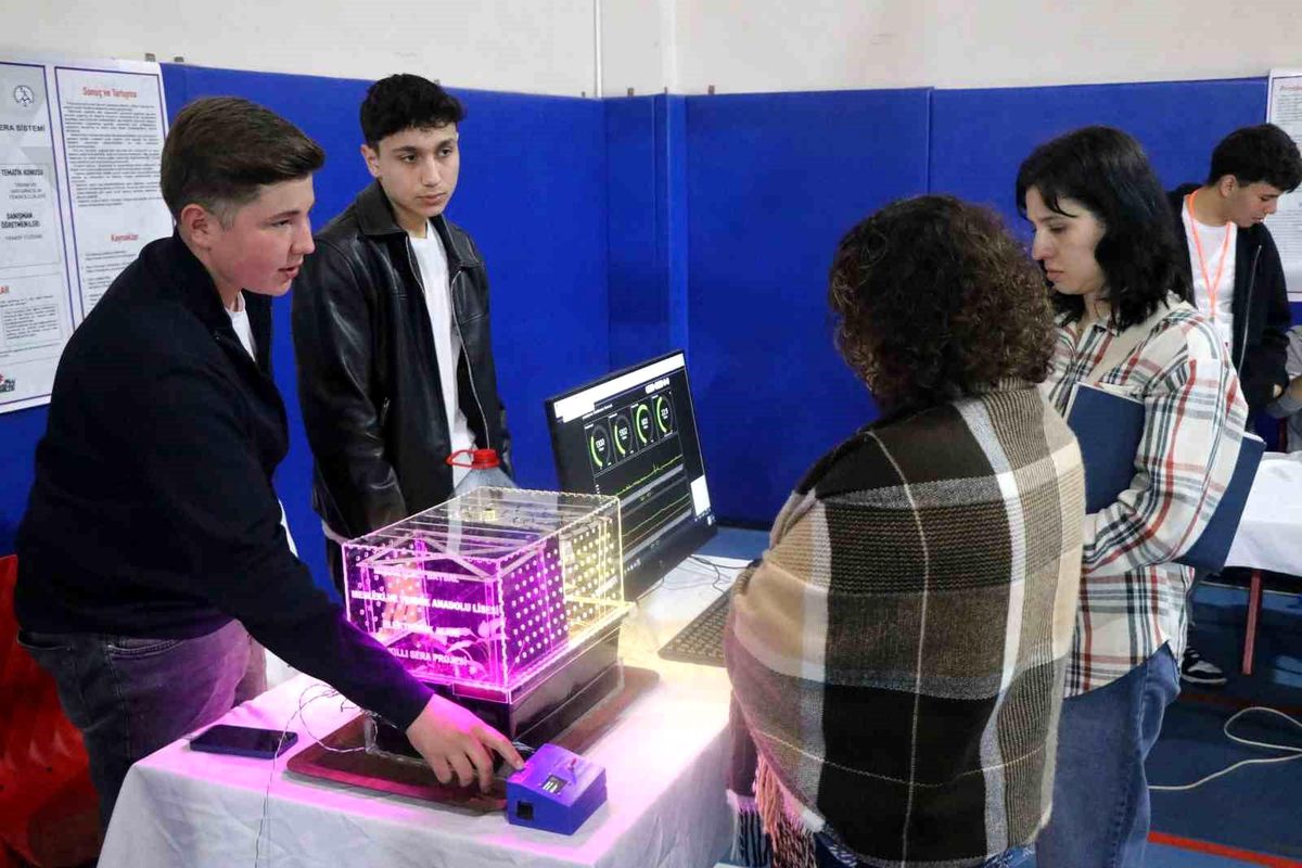 Bolu\'da TÜBİTAK Bilim Fuarı Açıldı