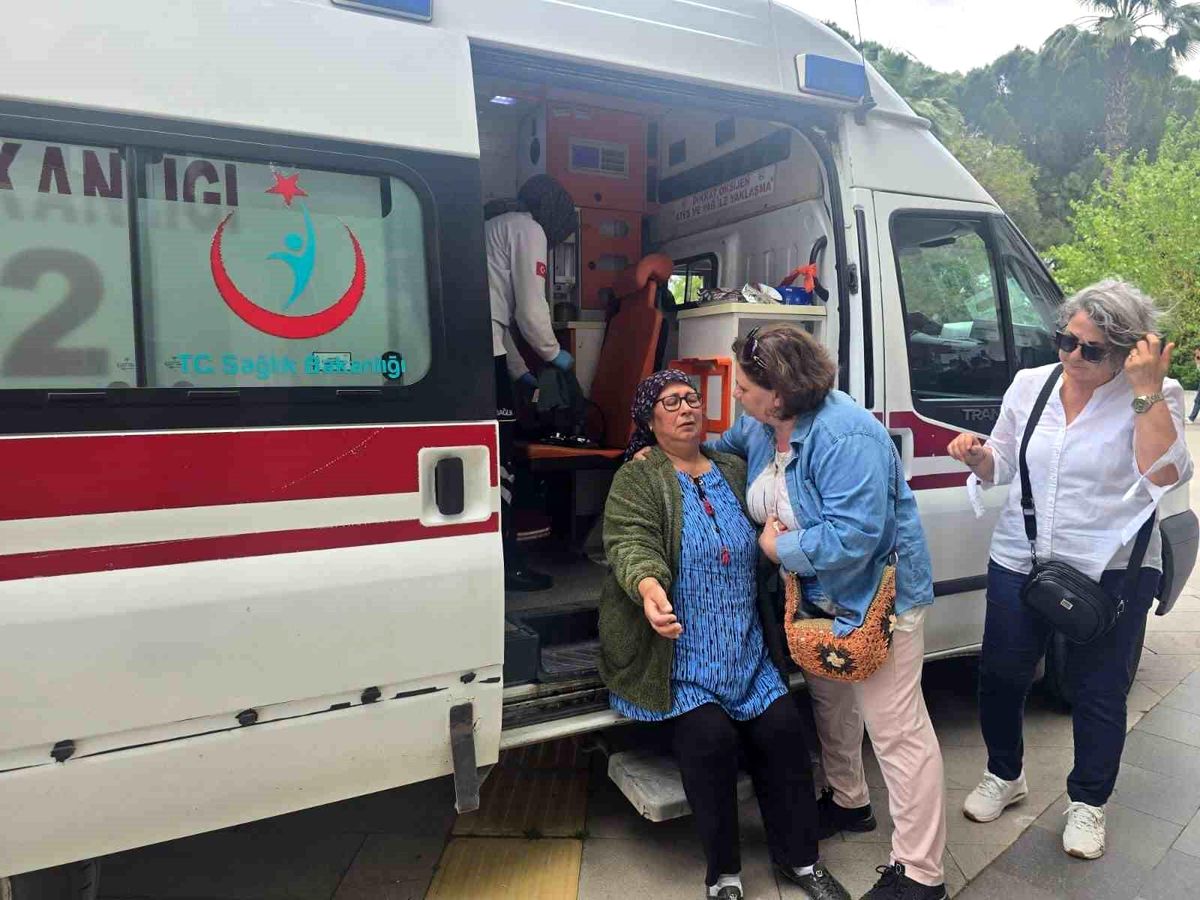 Köyceğiz\'de Trafik Kazası: 3 Yaralı