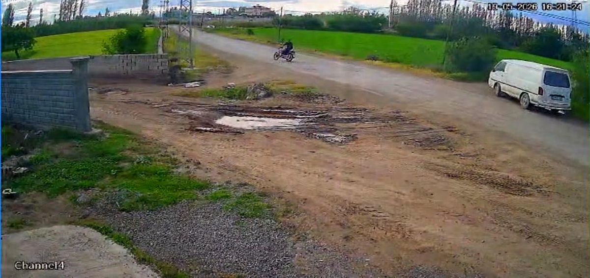 Iğdır\'da Motosiklet Elektrik Direğine Çarptı: Bir Yaralı