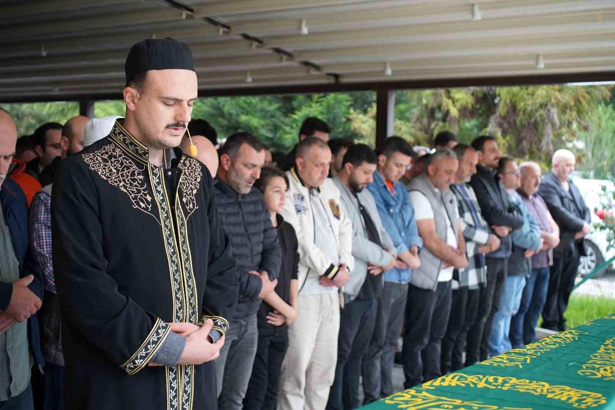 Trafik Kazasında Öğrenci Hayatını Kaybetti