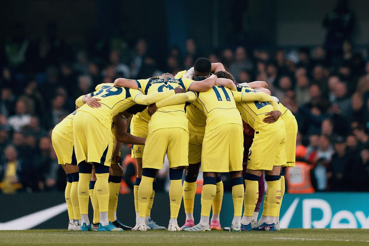 Tottenham yine kaybetti! Küme düşmemeleri için son bir şansları var