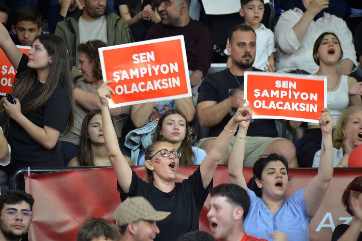 Turgutlu Belediyespor Süper Lig\'e Yükseldi