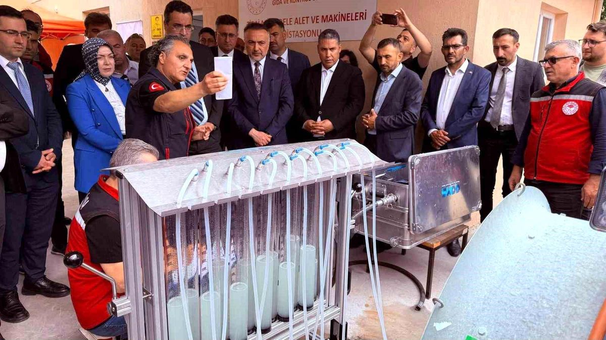 Türkiye\'nin ilk zirai mücadele test istasyonu Sarıgöl\'de açıldı