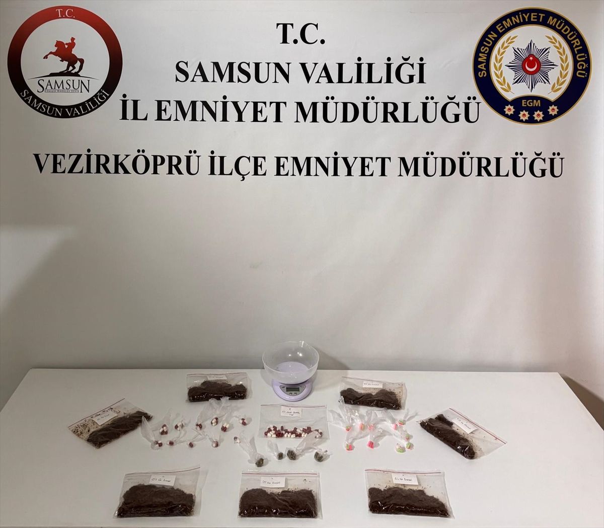 Vezirköprü\'de Uyuşturucu Operasyonu