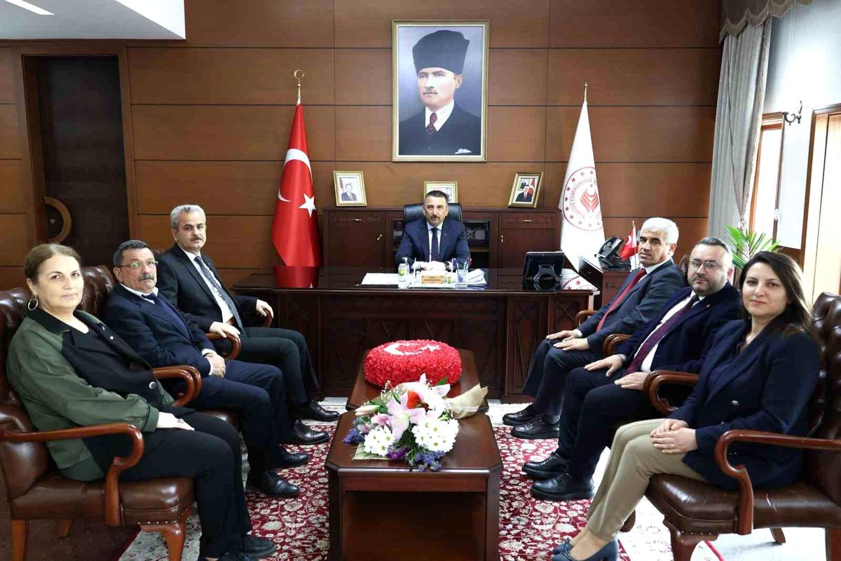 Vali Hacıbektaşoğlu, SGK Heyetini Kabul Etti