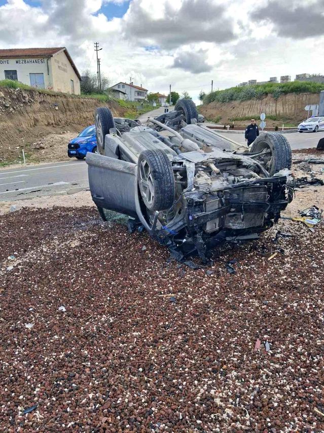 Aksaray'da Trafik Kazası: 1 Ölü, 2 Yaralı