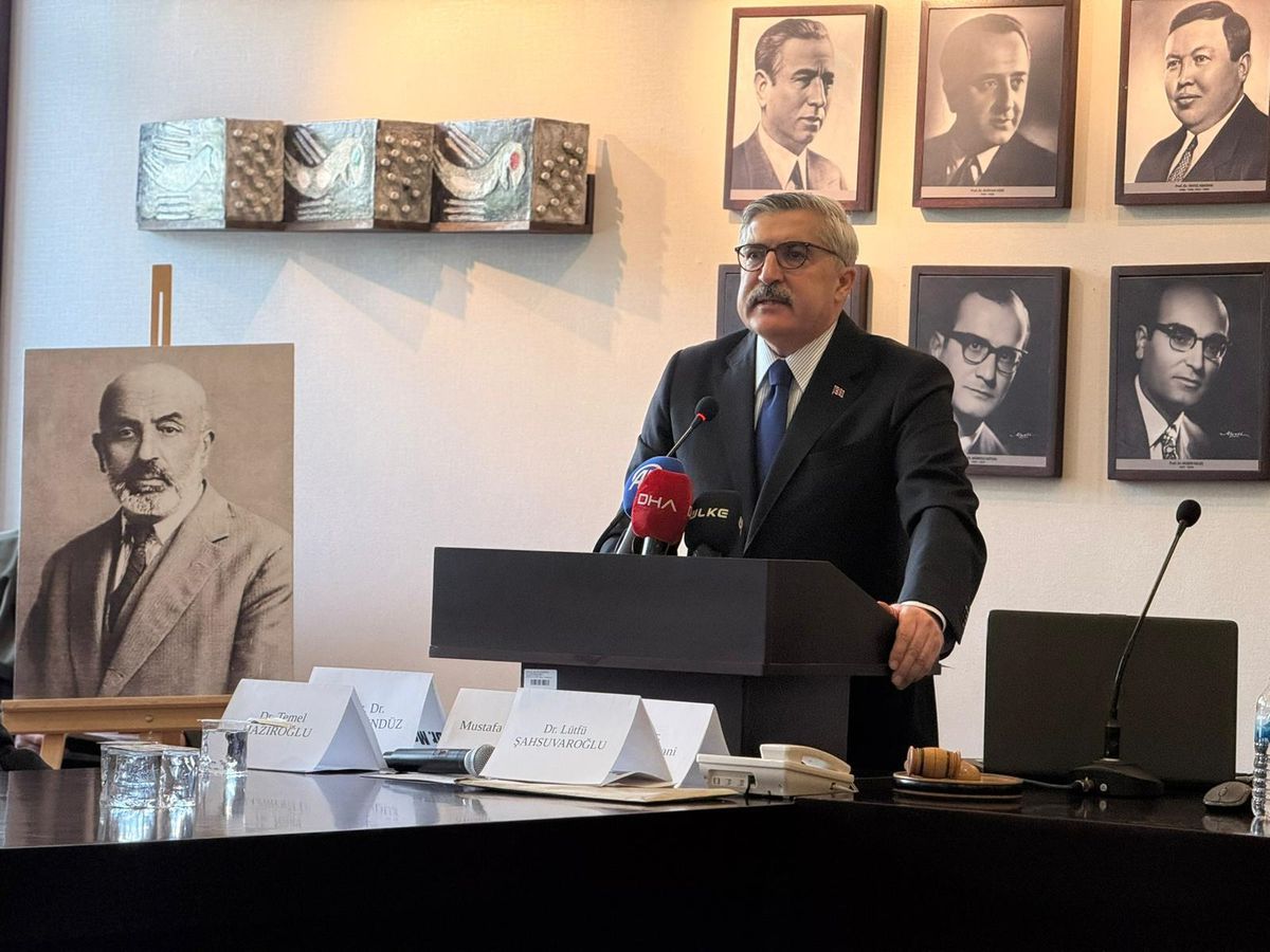 ANKARA\'DA 2. SEZAİ KARAKOÇ SEMPOZYUMU DÜZENLENDİ