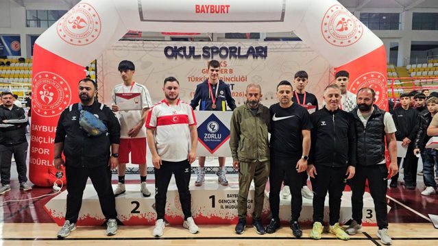 Aydınlı Sporcular Boks Şampiyonasında Başarı Elde Etti