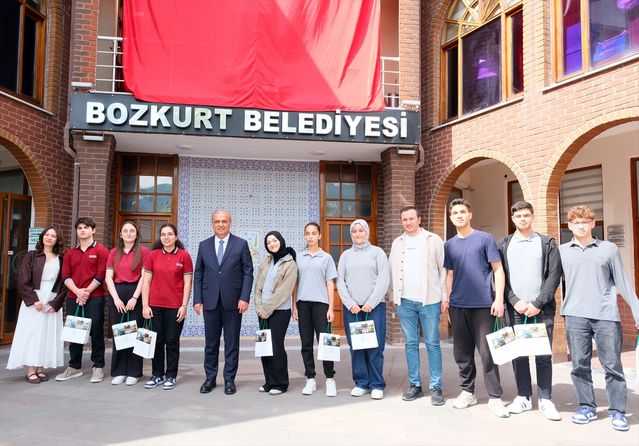 Gençlerle Meclis Toplantısı