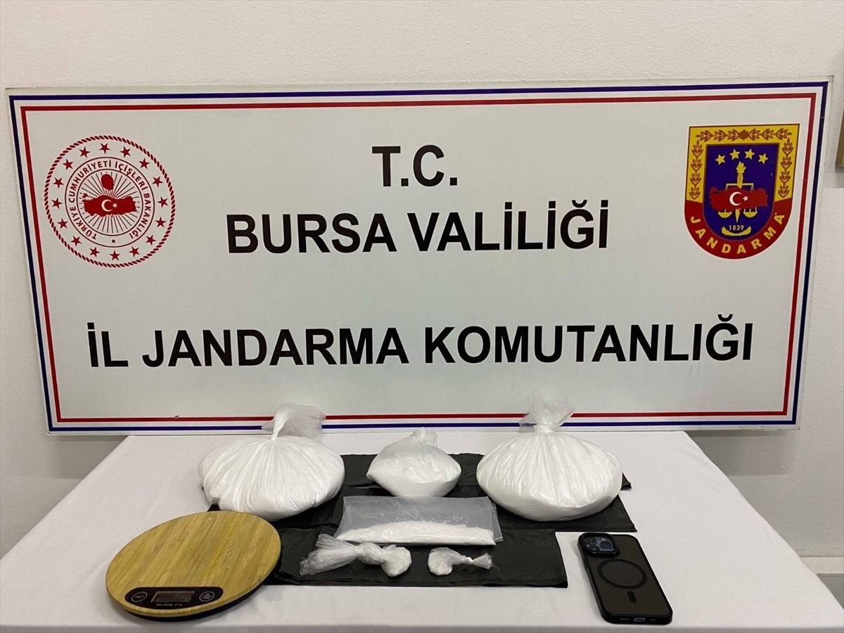 Bursa\'da Uyuşturucu Operasyonu: 2 Kilo Ele Geçirildi