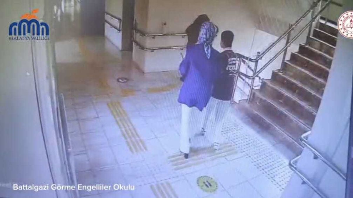 Malatya\'da Deprem Anında Engelli Öğrencilerin Tahliyesi