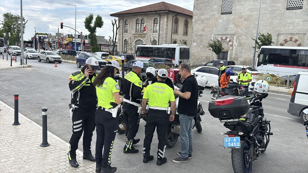 Edirne\'de Dronlu Trafik Denetimi