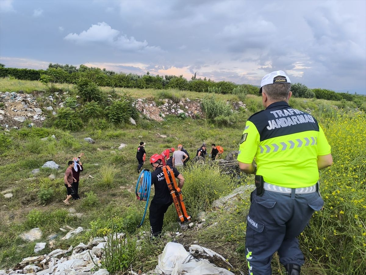Dörtyol\'da Traktör Devrildi: Sürücü Hayatını Kaybetti