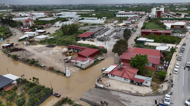 Hatay'daki sel felaketinde can kaybı 3'e yükseldi