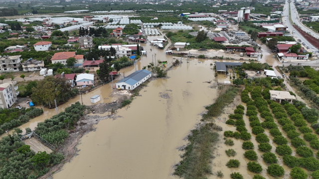 Hatay'daki sel felaketinde can kaybı 3'e yükseldi