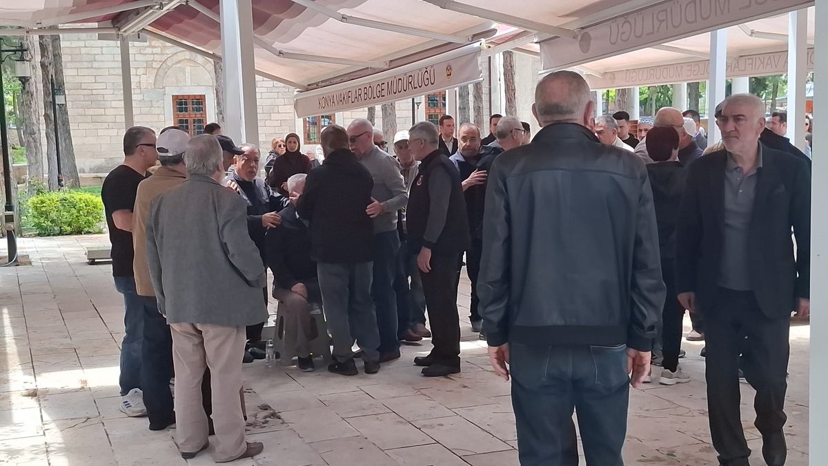 Torbalı\'da Yangında Bulunan Ceset, Akşehir\'de Defnedildi