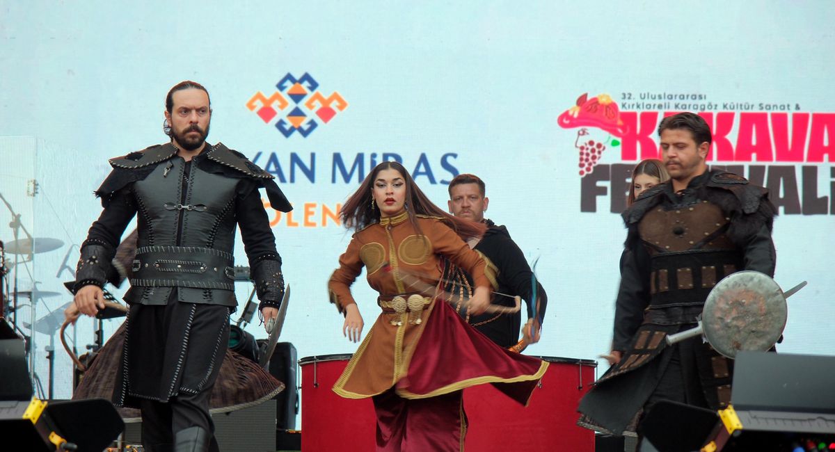 Kırklareli\'nde Kakava Festivali Coşkuyla Başladı