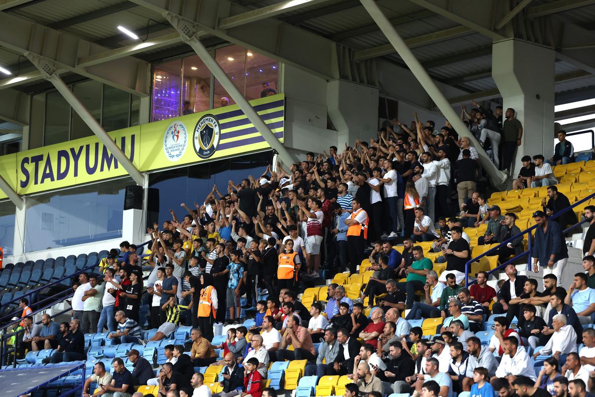 Menemen FK\'ya Tire İddiası Tepki Çekti