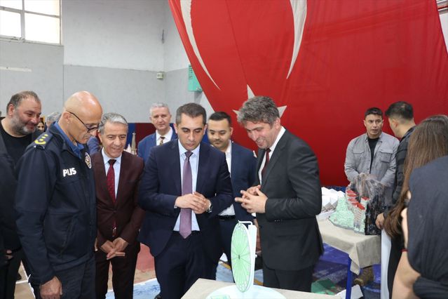 Of'ta Bilim Fuarı Açıldı