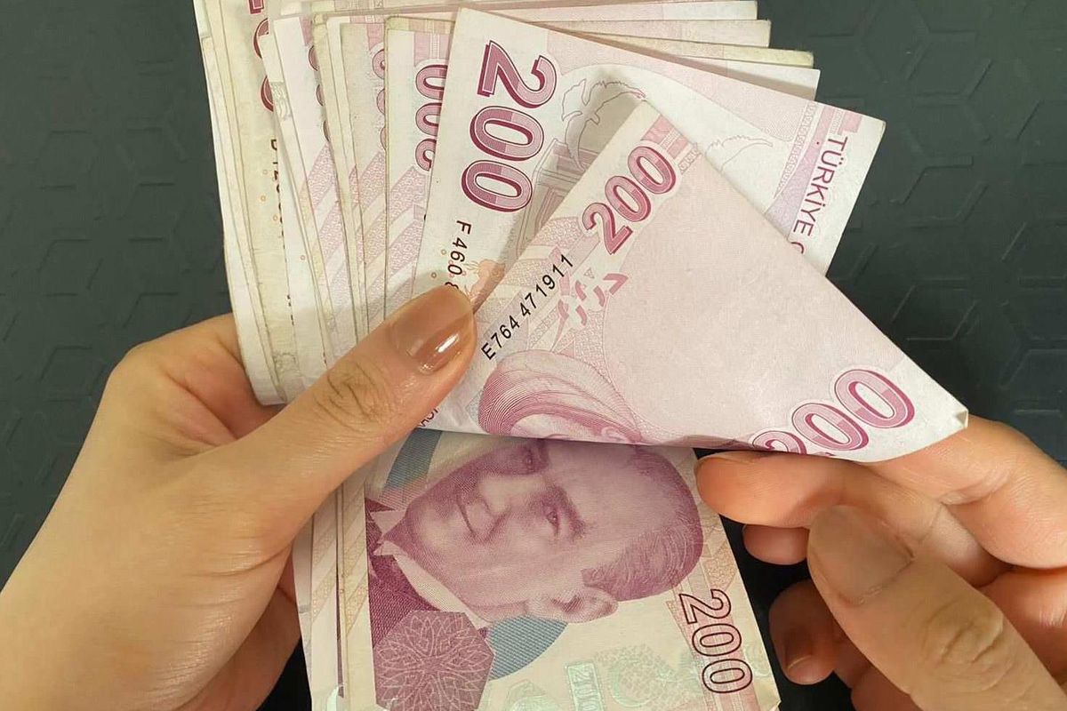 Polis, öğretmen, doktor! Hesaplar değişti, işte en düşük memur maaşı için konuşulan rakam