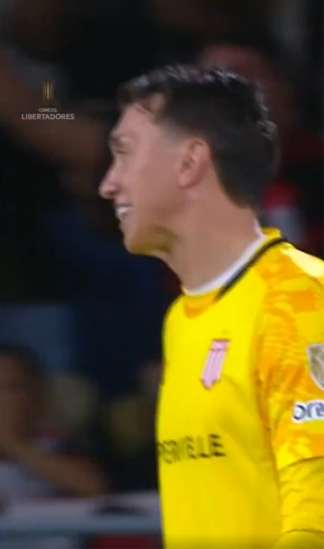 Sen bu hallere düşecek adam mıydın Muslera? Maçın ortasında madara oldu