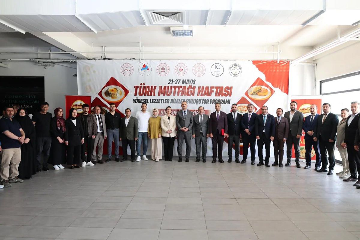 AİÇÜ’de yöresel lezzetler yarıştı: Ağrı mutfağı görücüye çıktı