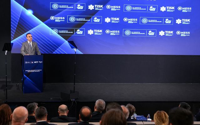 Bakan Kacır: 100 milyar liralık imalat sanayi finansmanı