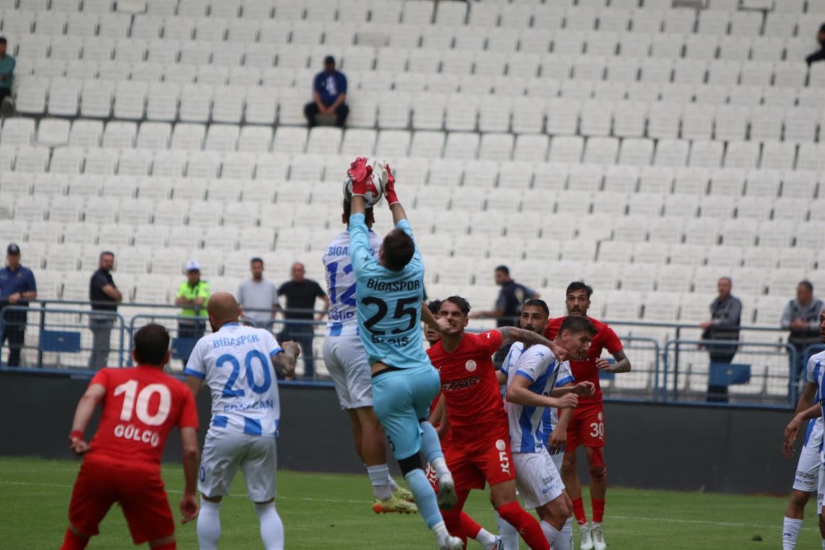 Bigaspor 3. Lig\'e Yükseldi