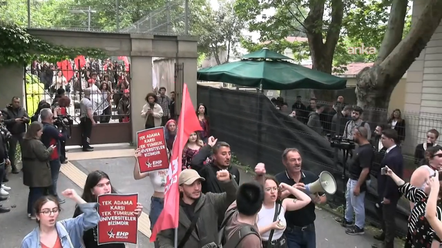 Bilgi Üniversitesi öğrencilerinden kapatma kararına tepki
