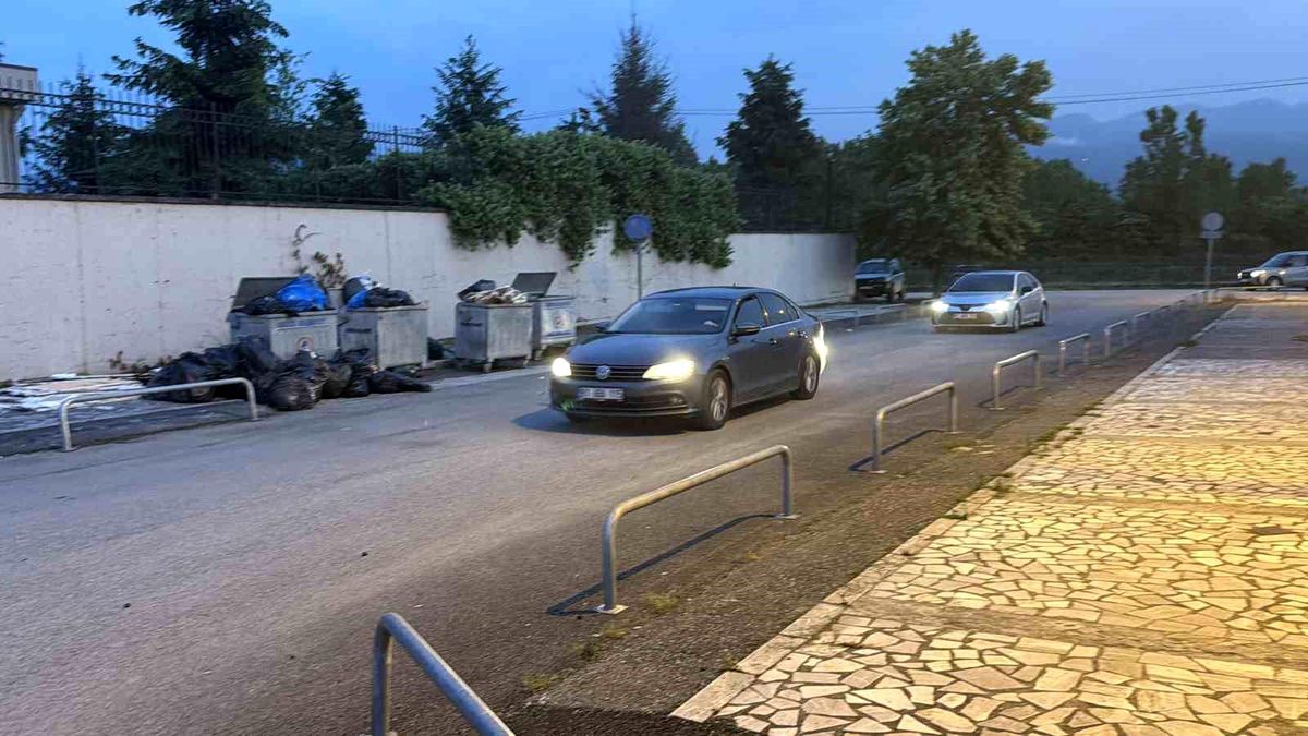 Gözaltına alınan Akçakoca Belediye Başkanı Fikret Albayrak Düzce\'ye getirildi