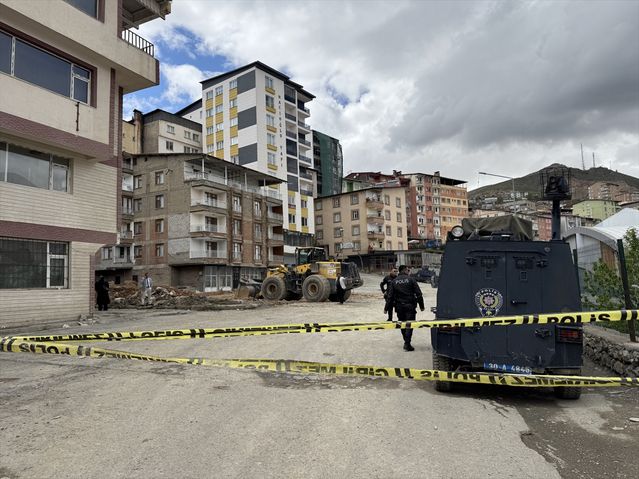 Hakkari'de Binalar Tahliye Edildi