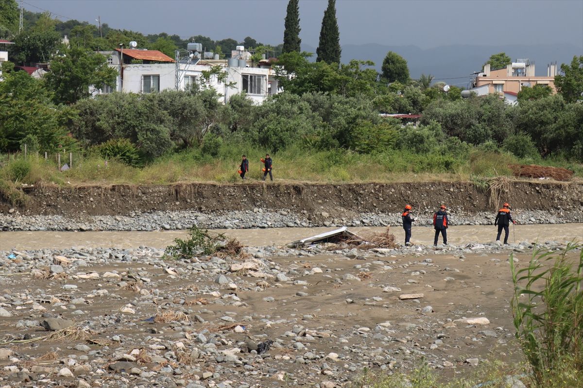 Hatay\'da sağanak felaketi: 1 genç yaşamını yitirdi, 1 kişi kayıp