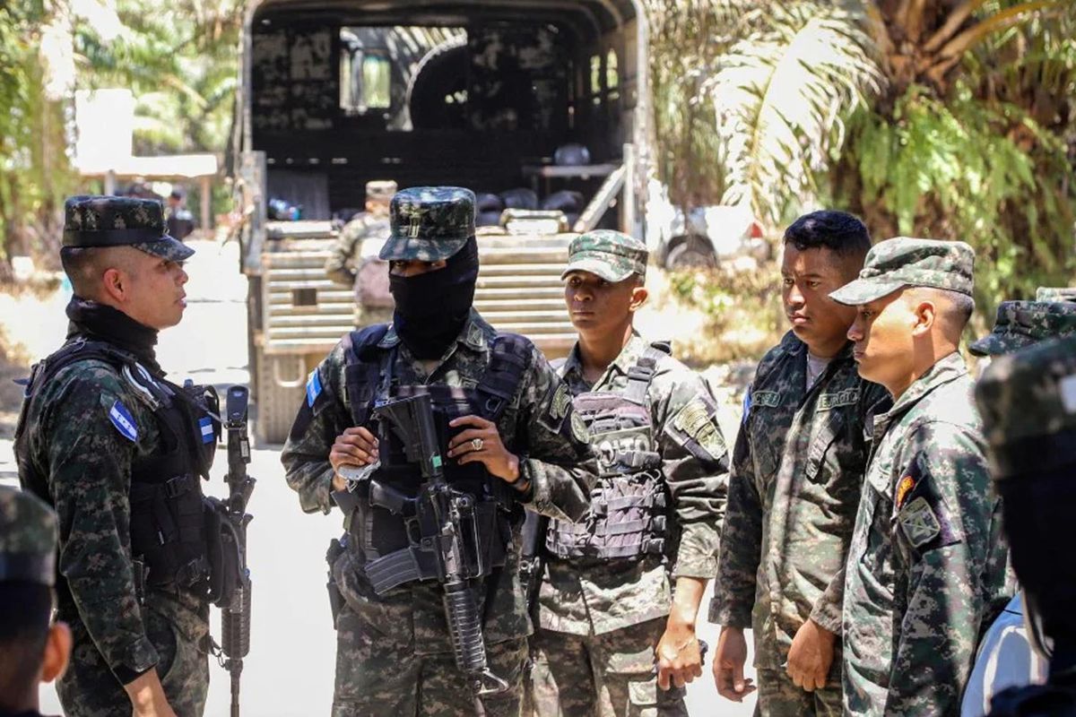 Honduras kan gölüne döndü! 6\'sı polis 24 kişi hayatını kaybetti