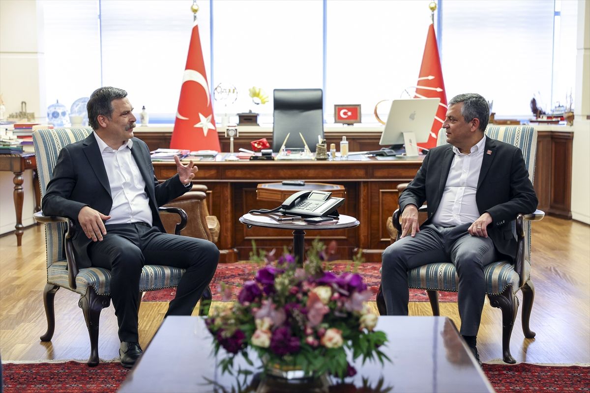 CHP\'de Hukuk Mücadelesi Sürekli