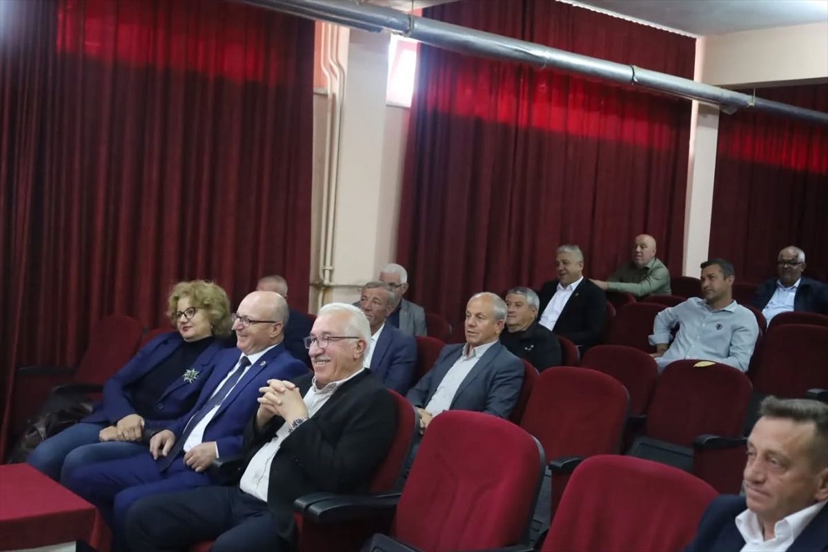 Vize\'de Köylere Hizmet Toplantısı