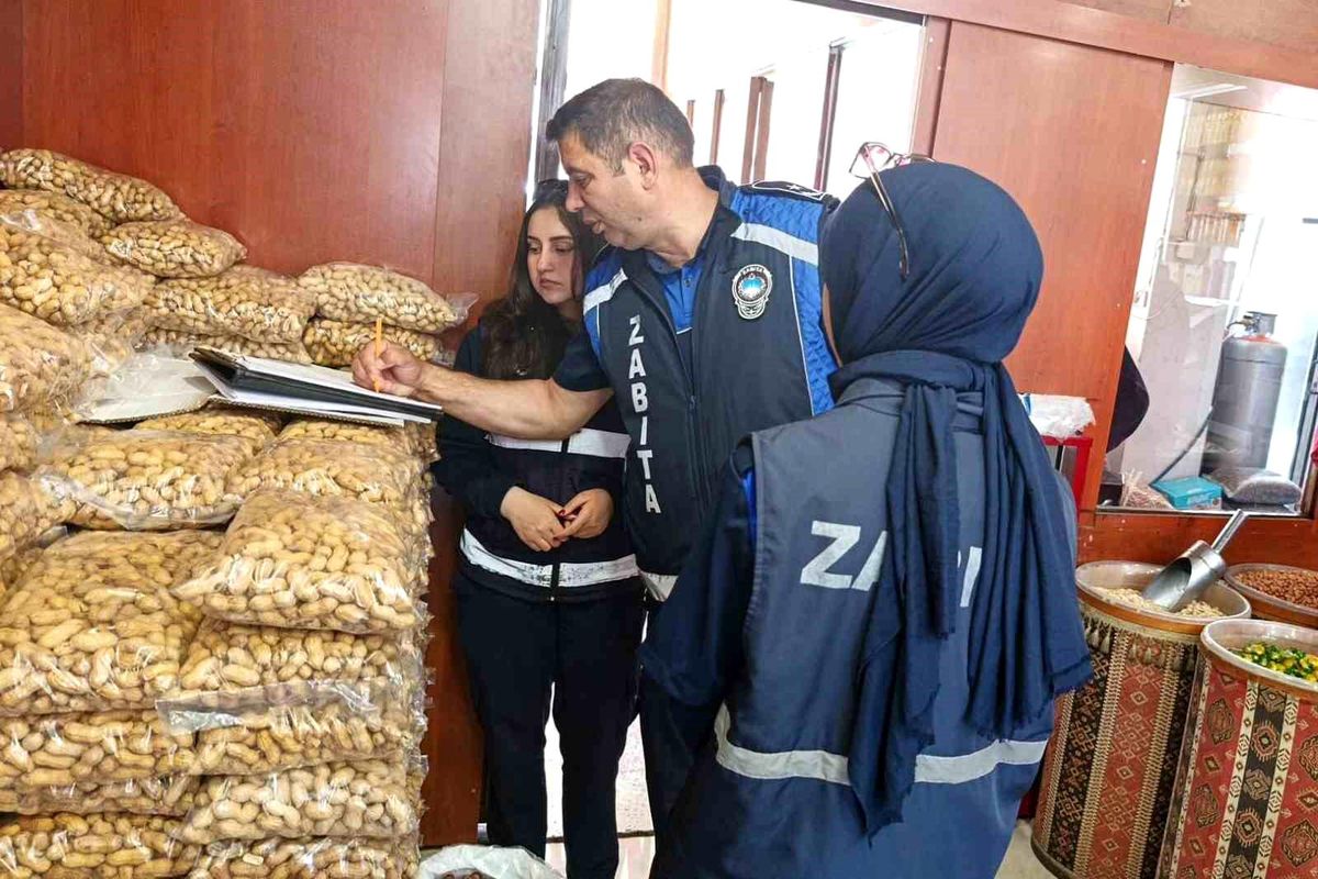 Kurban Bayramı öncesi kuruyemiş işletmelerine denetim