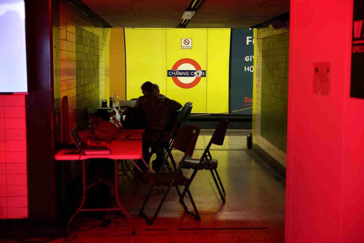 Londra\'da NATO Tatbikatı İçin Metro İstasyonu Kullanıldı