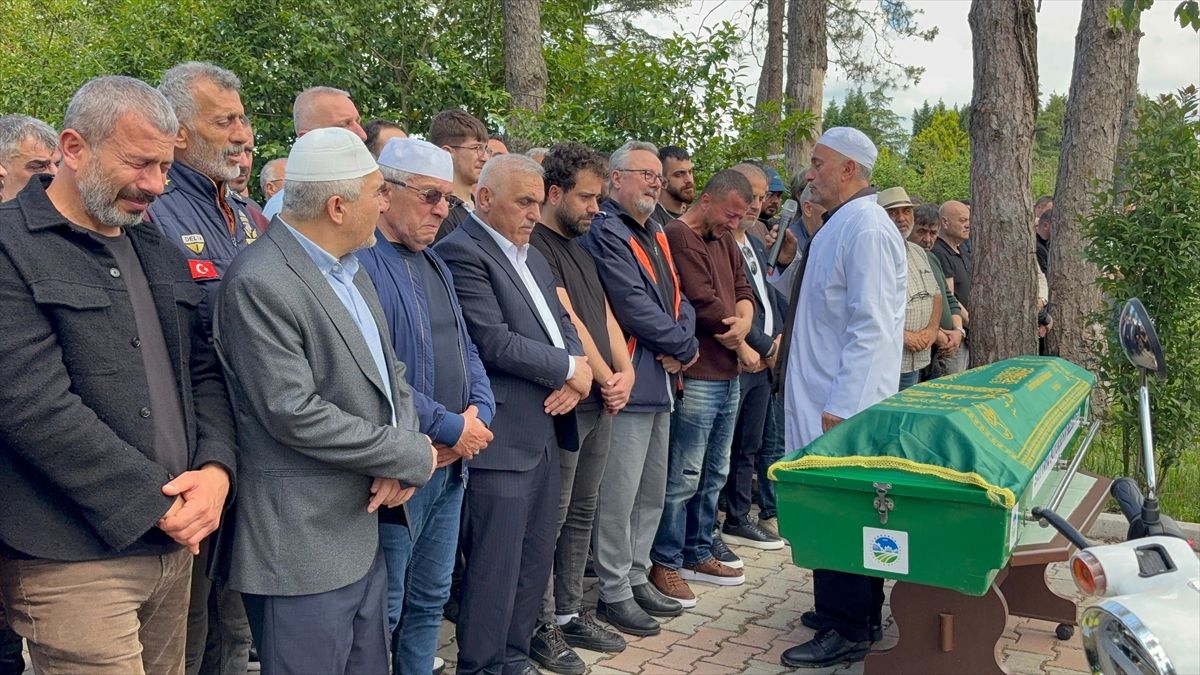 Hendek\'te Silahlı Kavga: İşletme Sahibi Öldürüldü