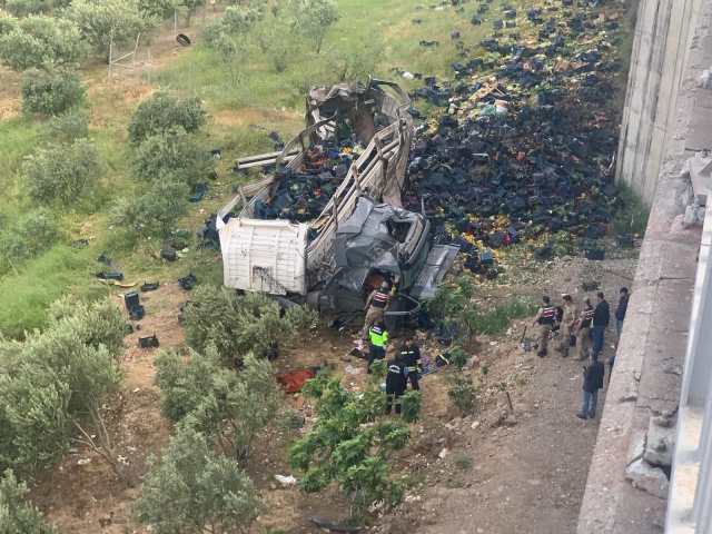 TAG Otoyolu’nda feci kazada 3 kişi hayatını kaybetti, 3 kişi yaralandı