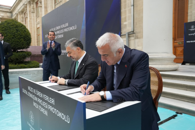 Tarihi adım! T.C. kimlik kartları Müzekart'a dönüşüyor
