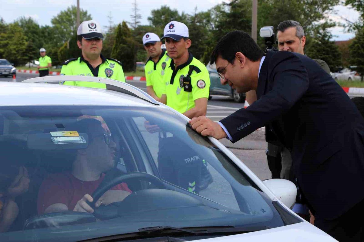 Vali Kartal’dan bayram öncesi trafik denetimi