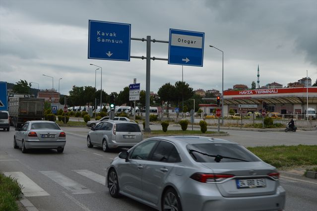 Ankara-Samsun Yolunda Bayram Yoğunluğu
