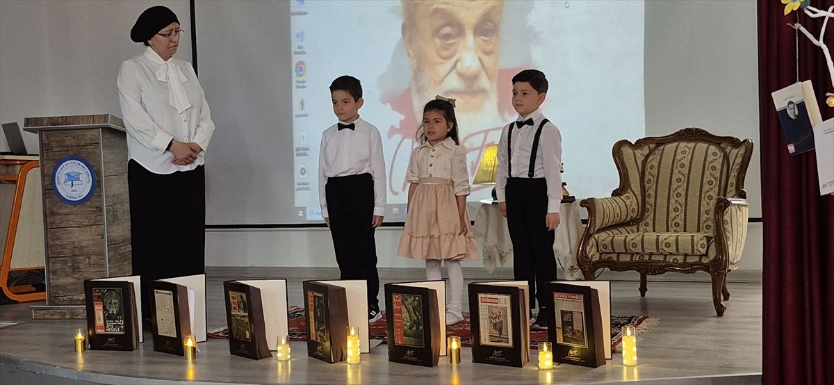 Necip Fazıl Kısakürek anıldı: 45 bin 500 lira Filistin\'e