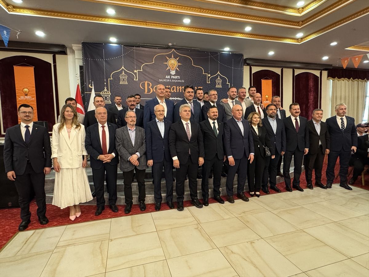 AK Parti Balıkesir\'de Bayramlaşma Programı