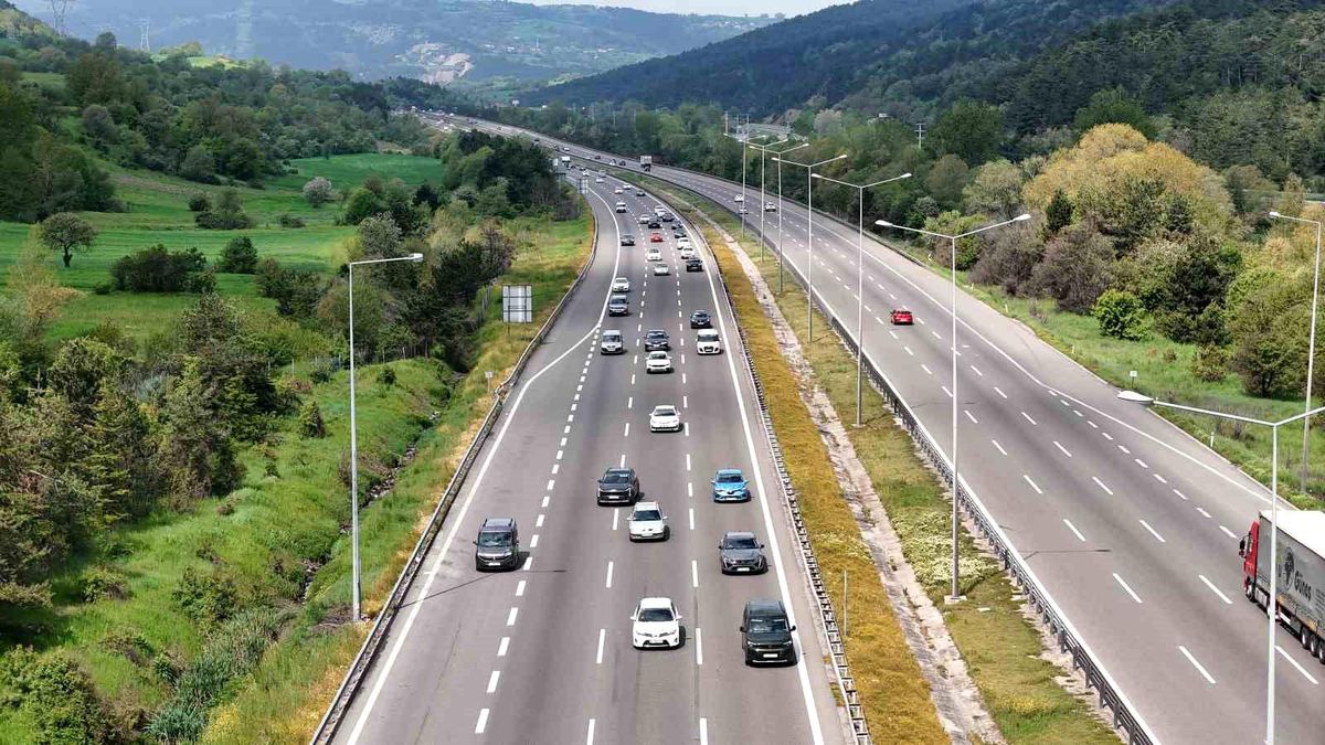 Kurban Bayramı\'nda Bolu\'da Trafik Yoğunluğu
