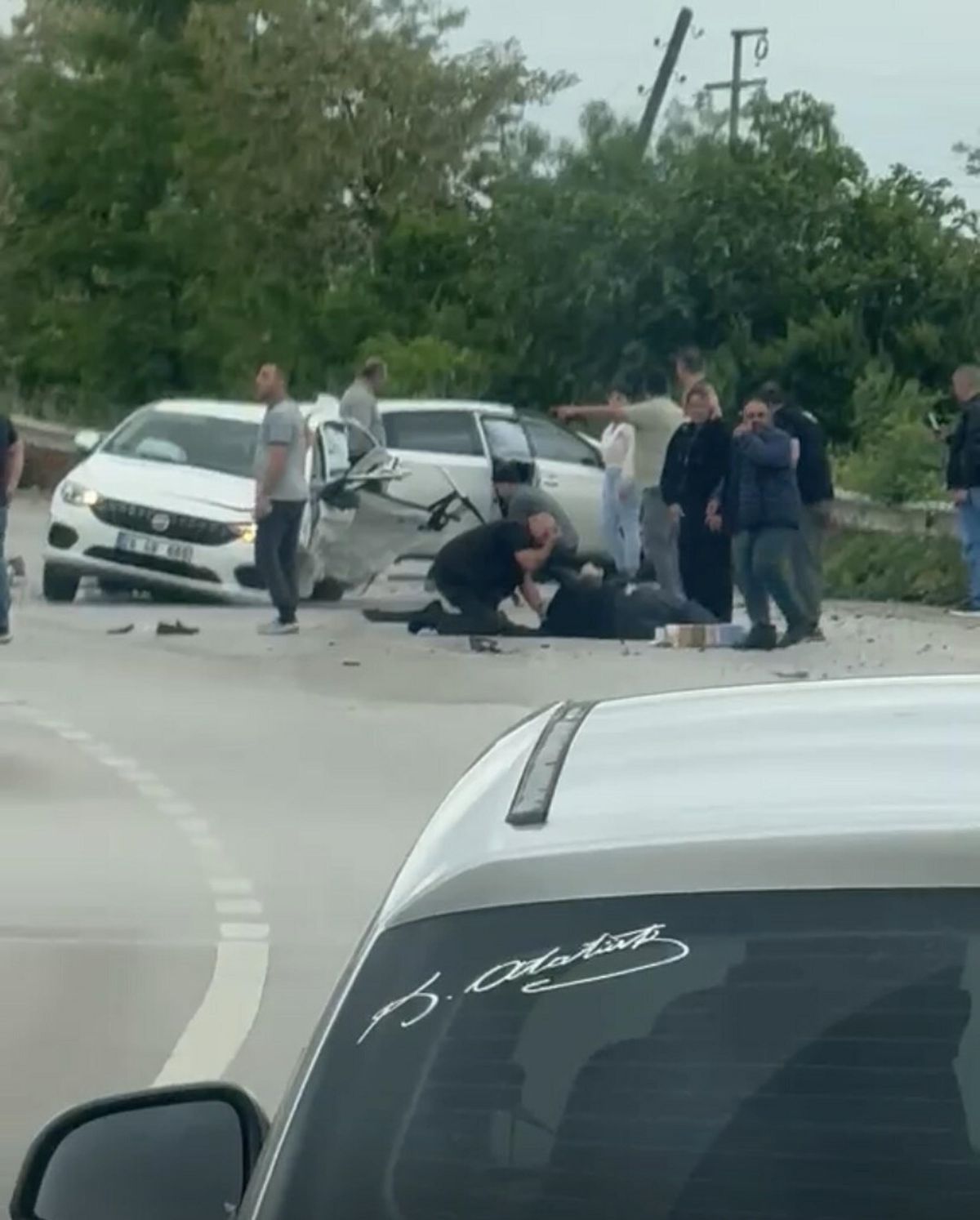 Çanakkale\'de Trafik Kazası: 2 Ölü, 3 Yaralı