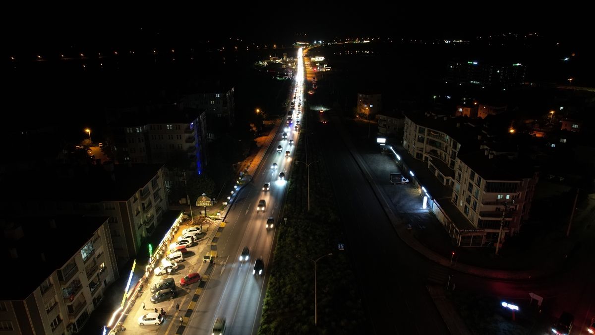 D-100\'de Kurban Bayramı Trafik Yoğunluğu