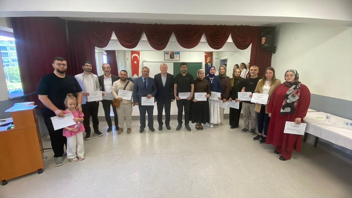 Edirne\'de Din Eğitimi Yarışmalarında Birinciler Belli Oldu